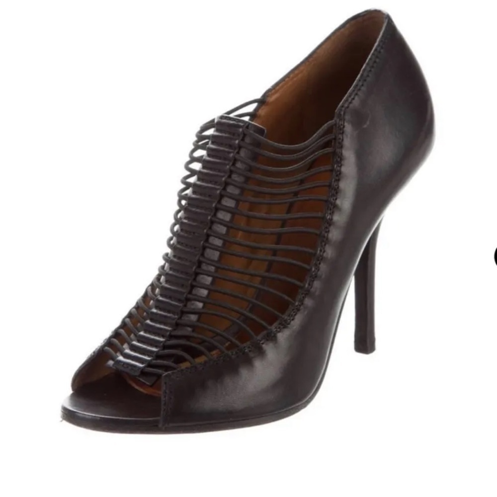 Givenchy Black Cage Peep Toe Leather Pumps Size 40-EU / 10-US NWOB​​​​​​​​